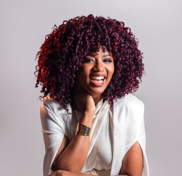 Anna-Teles-que-foi-de-moradora-de-rua-a-milionaria-vendendo-produto-de-cabelo-1-1-640x800