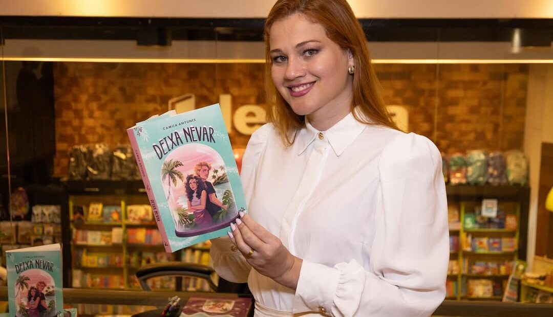 Enquanto eu “semeava” a história desse livro, Deus trabalhava na minha vida. Eu havia acabado de