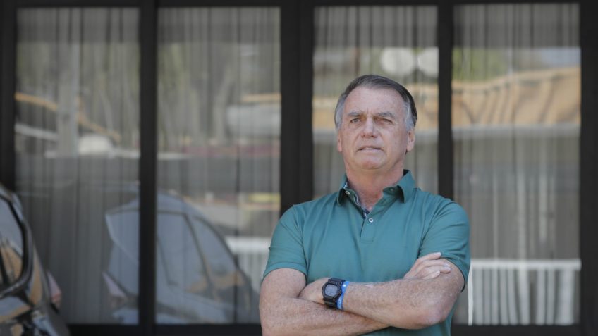 JairBolsonaro-Casa-Garagem-Julgamento-STF-11Set2025