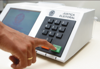 Screenshot 2026-03-04 at 08-02-44 TSE aprova calendário eleitoral e regulamenta uso de IA nas Eleições 2026 veja como ficou – Politica & ETC