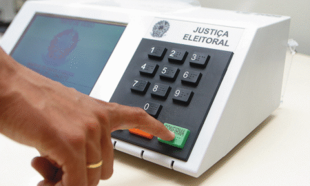 Screenshot 2026-03-04 at 08-02-44 TSE aprova calendário eleitoral e regulamenta uso de IA nas Eleições 2026 veja como ficou – Politica & ETC