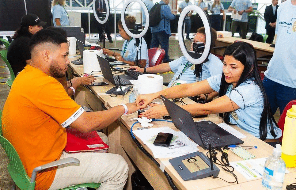 Screenshot 2026-04-13 at 07-43-36 Cidade Sorriso Rádio Web