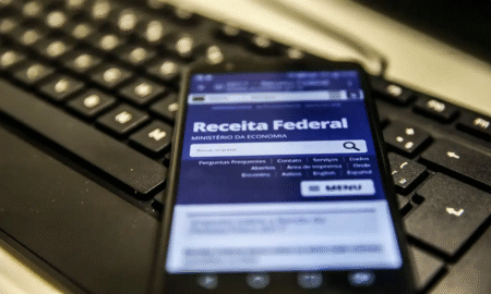 Screenshot 2026-04-14 at 09-20-44 Receita Federal alerta para golpe digital envolvendo falsas pendências do IRPF