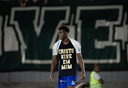 Tenho-vos dito essas coisas para que em mim tenhais paz; no mundo tereis aflição, mas tende bom