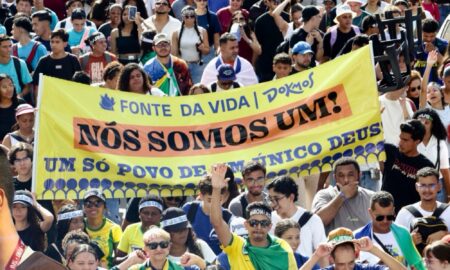 Aprovado por Deus na Marcha para Jesus ❗️🫡💪Fonte Dokmos marcou presença adorando ao Senhor e