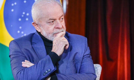 Lula-pensativo