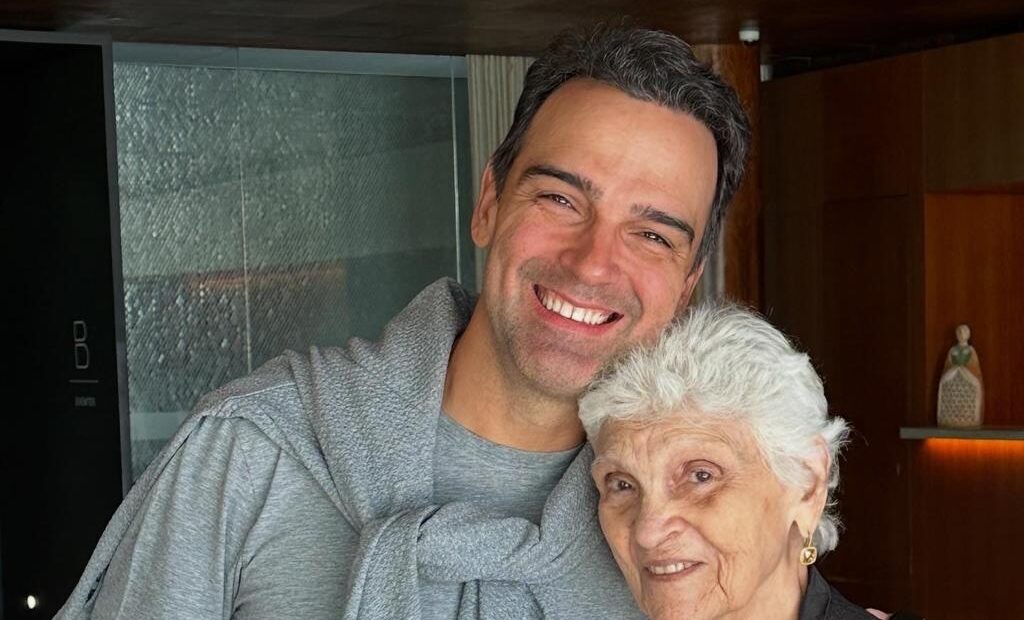 Obrigado por tudo, mãe.Eu tenho muita dificuldade pra aceitar que nunca mais vou te ver… O que m