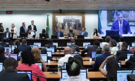 Screenshot 2026-06-11 at 08-01-31 Câmara adia análise da PEC da maioridade penal após sessão ser interrompida Brasil de Fato
