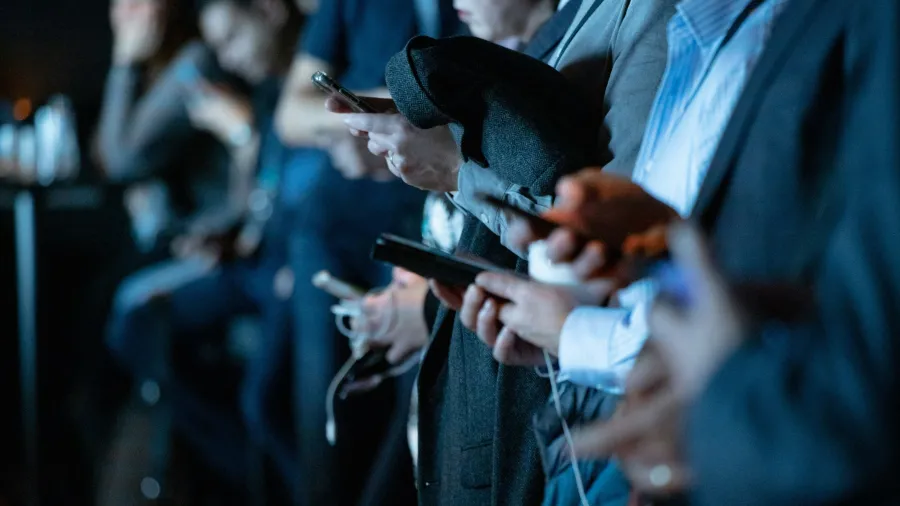 celular-smartphone-redes-sociais-1774061721082_v2_900x506.jpg