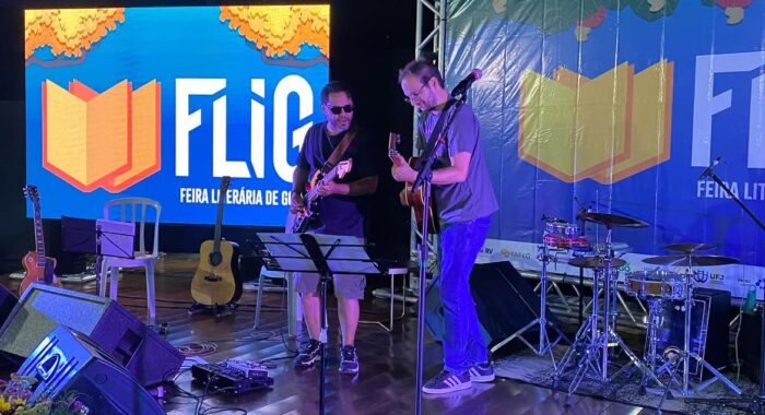 O segundo dia da FLIG 2024 foi ainda mais movimentado que o primeiro, cheio de atrações e discus (1)