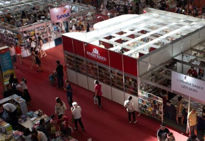 Tradicional nos encontros e festivais do gênero, o mercado literário é plataforma de lançamentos